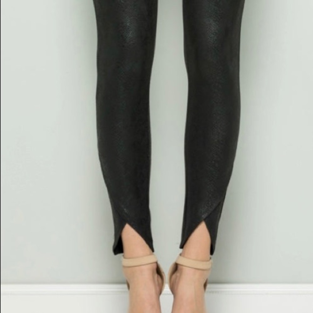 Black Snake Skin Leggings